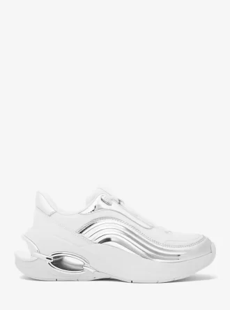 Toni, formatrice en techniques mixtes